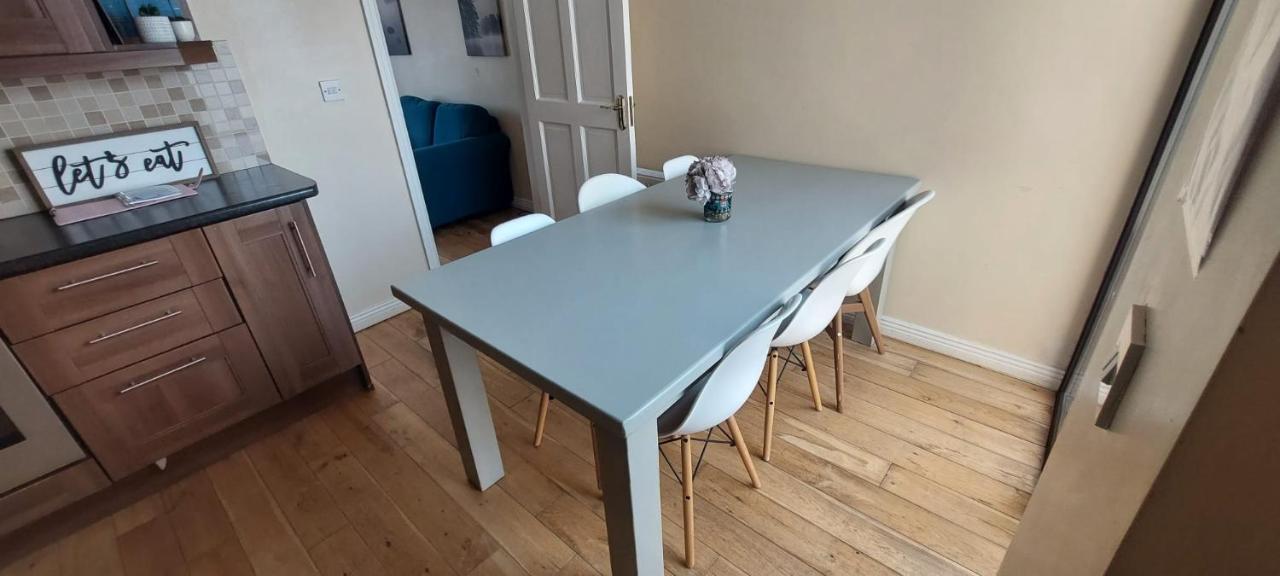 Modern City Centre House In Heart Of Galway City エクステリア 写真